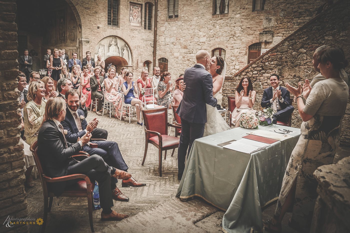 wedding_photographer_san_gimignano_11.jpg