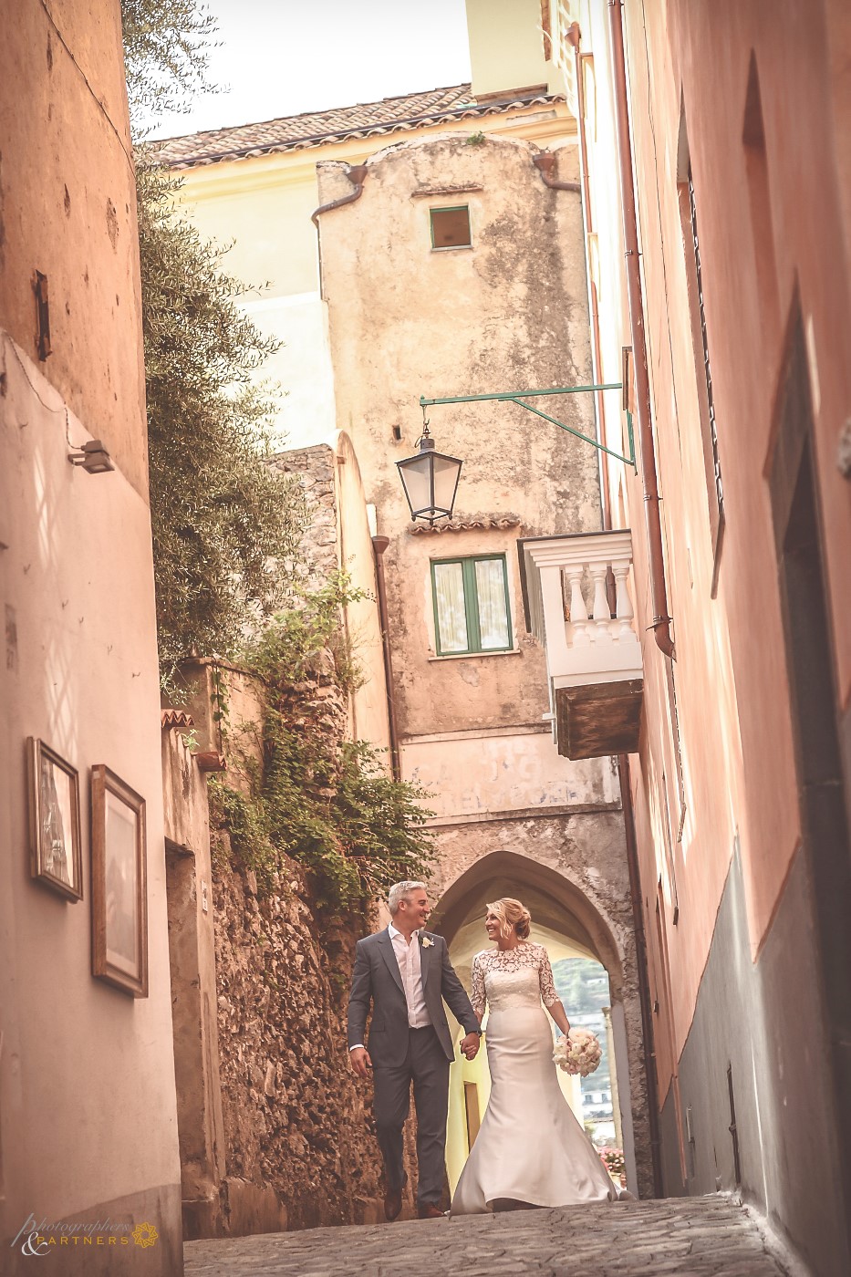 A walk in the historic alleys of Ravello