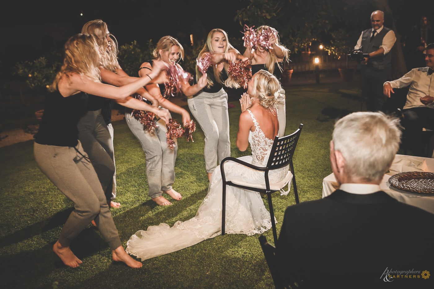 Show for the bride βοΈ