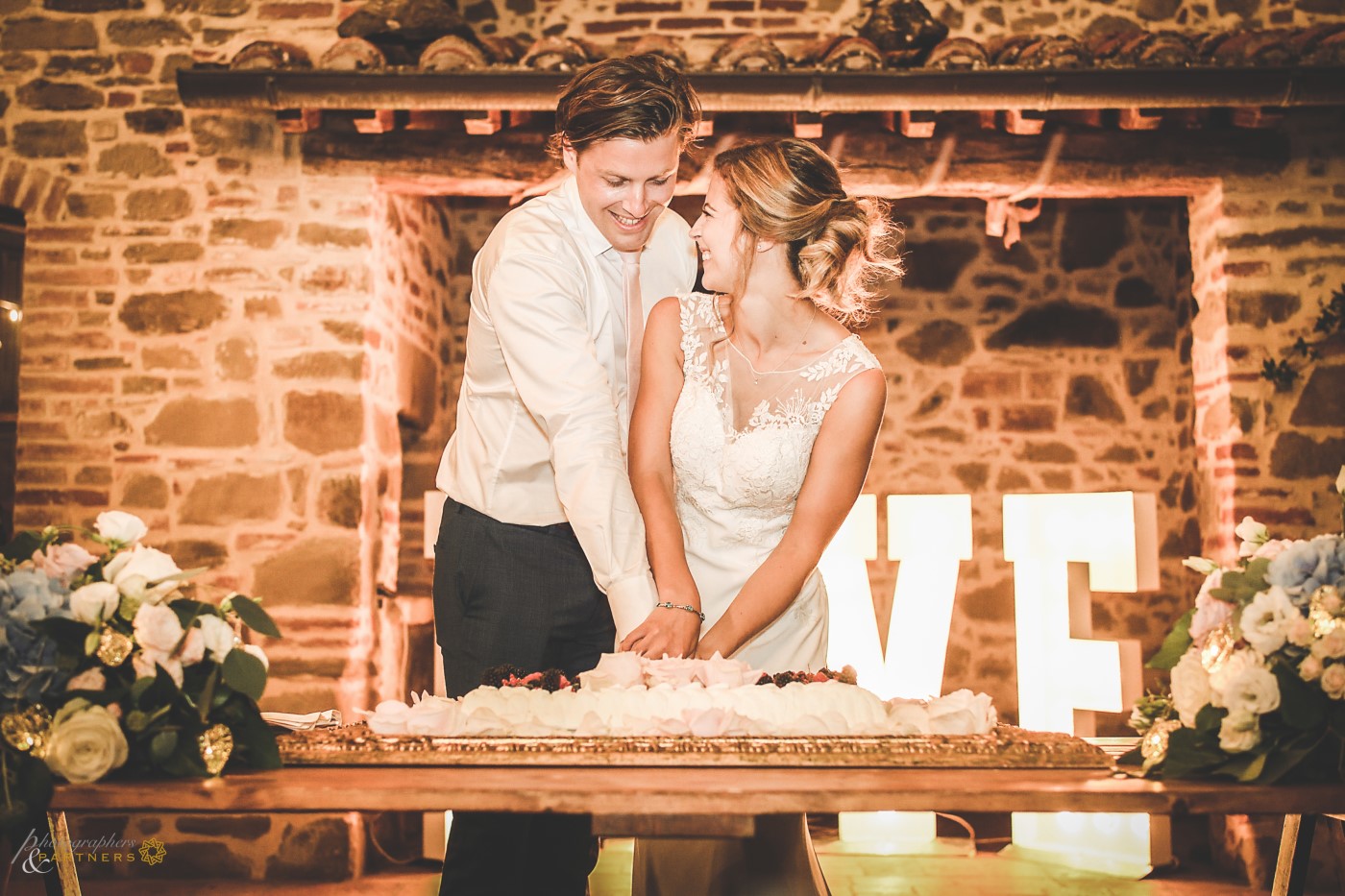 Cake cutting 🍰