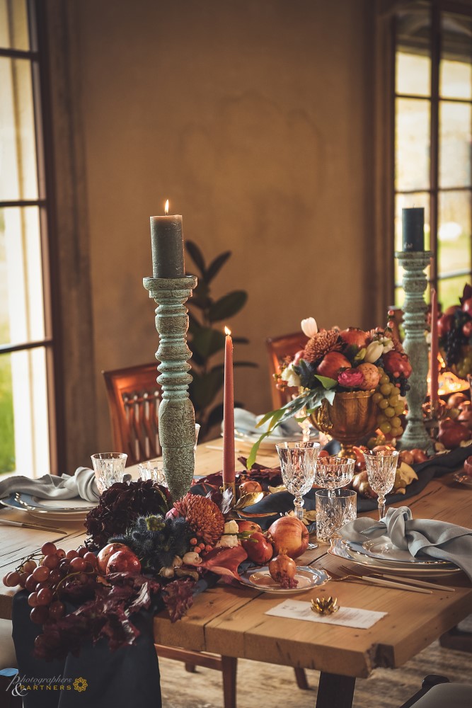 Guest's table details.