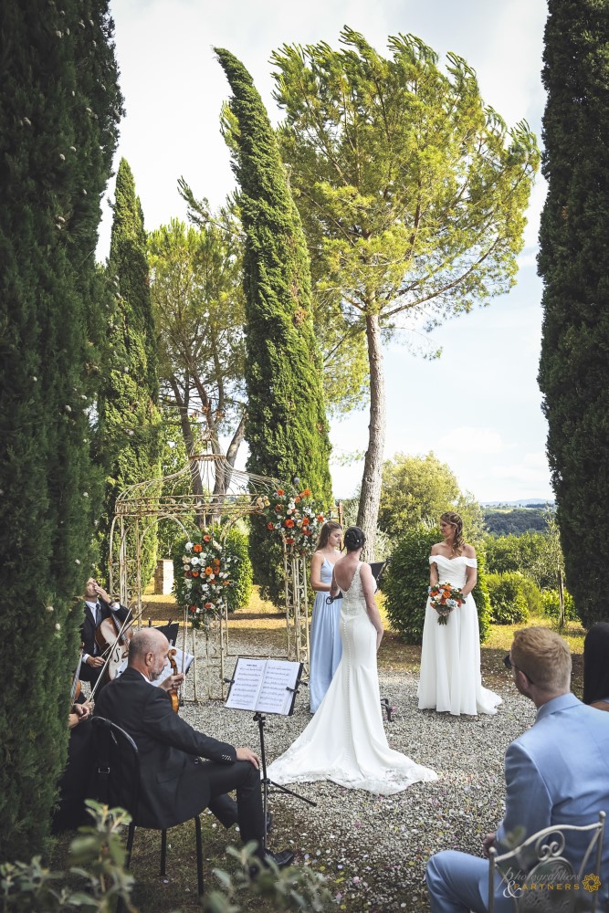 Ceremony can begin