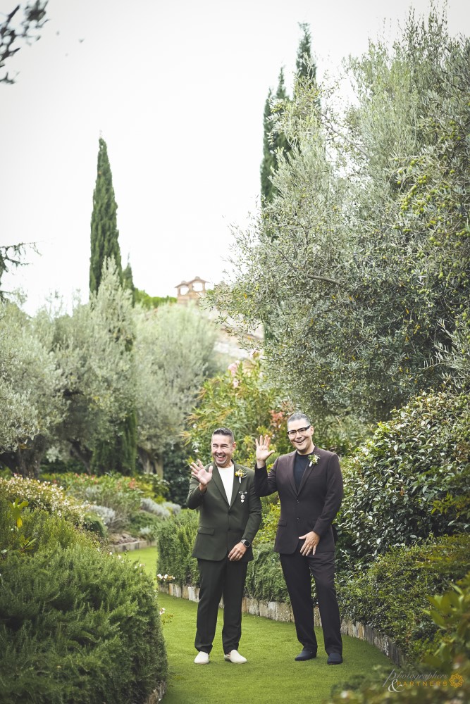 groom_and_groom_wedding_photos_06.jpg
