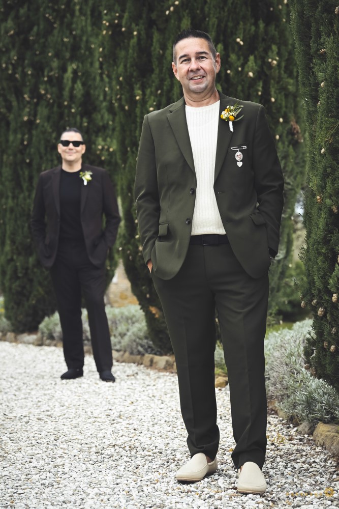 groom_and_groom_wedding_photos_16.jpg