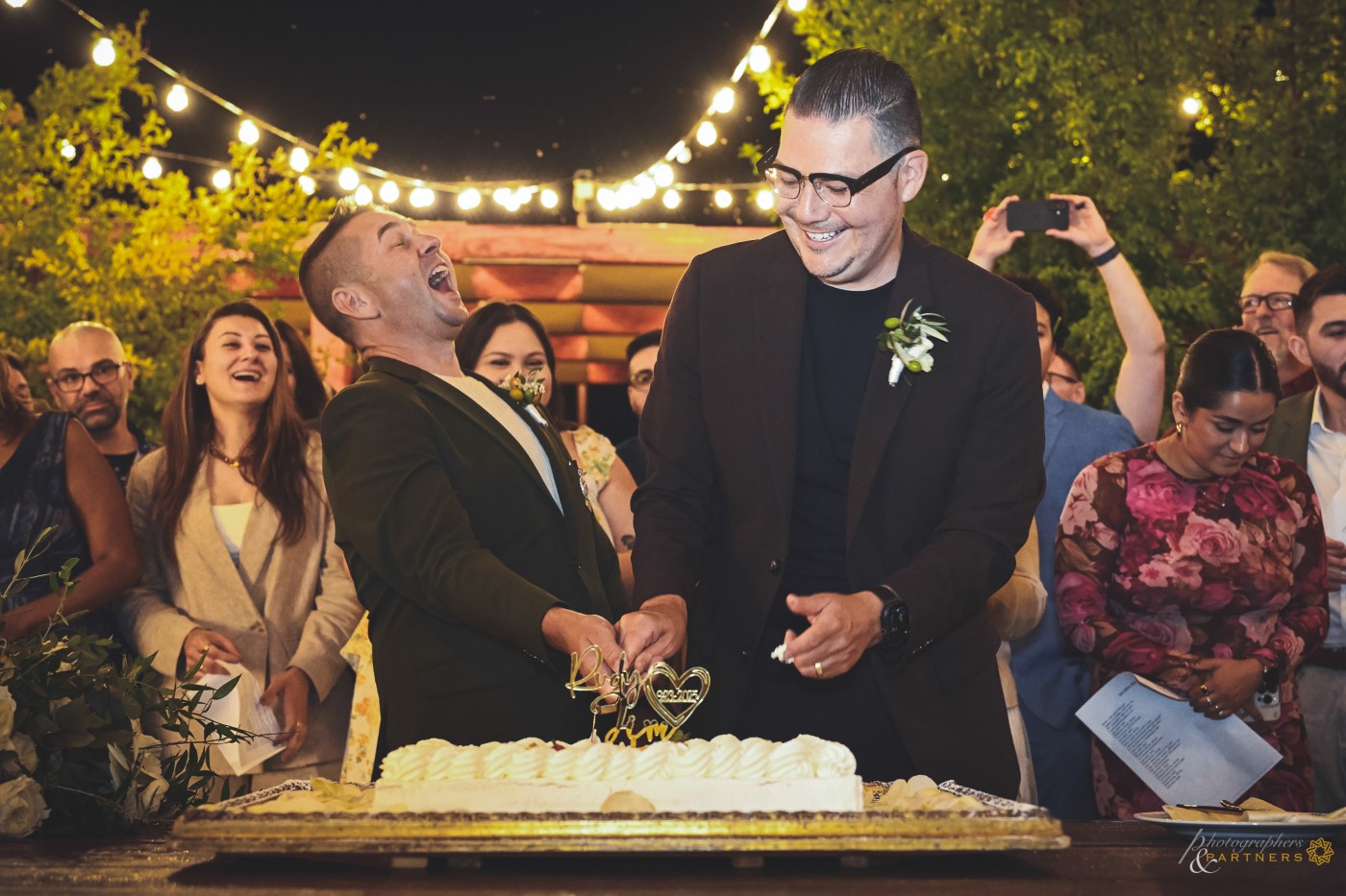 groom_and_groom_wedding_photos_30.jpg