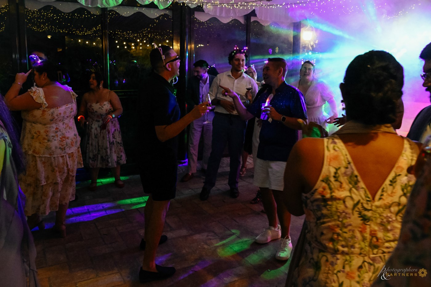 groom_and_groom_wedding_photos_37.jpg