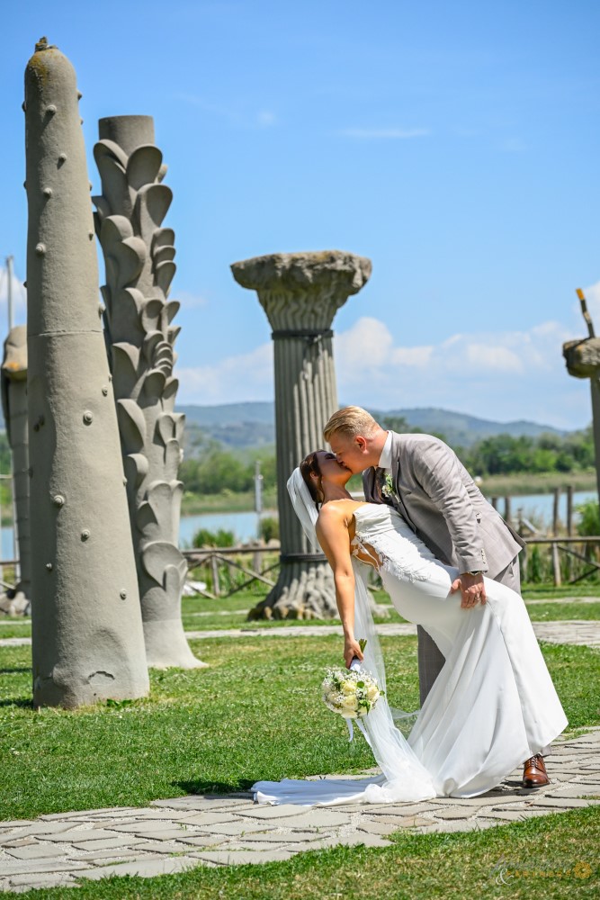 elopment-tuscany-18.jpg