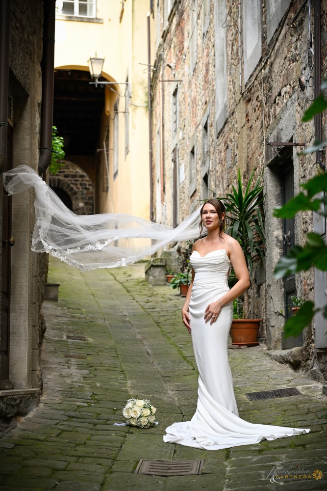 elopment-tuscany-19.jpg