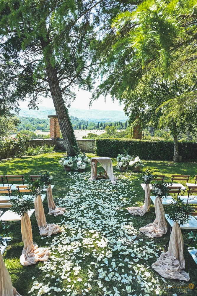 villa-cini-tuscan-wedding-007.jpg