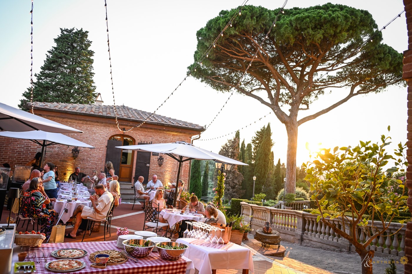 borgo-bucciano-tuscany-wedding-007.jpg
