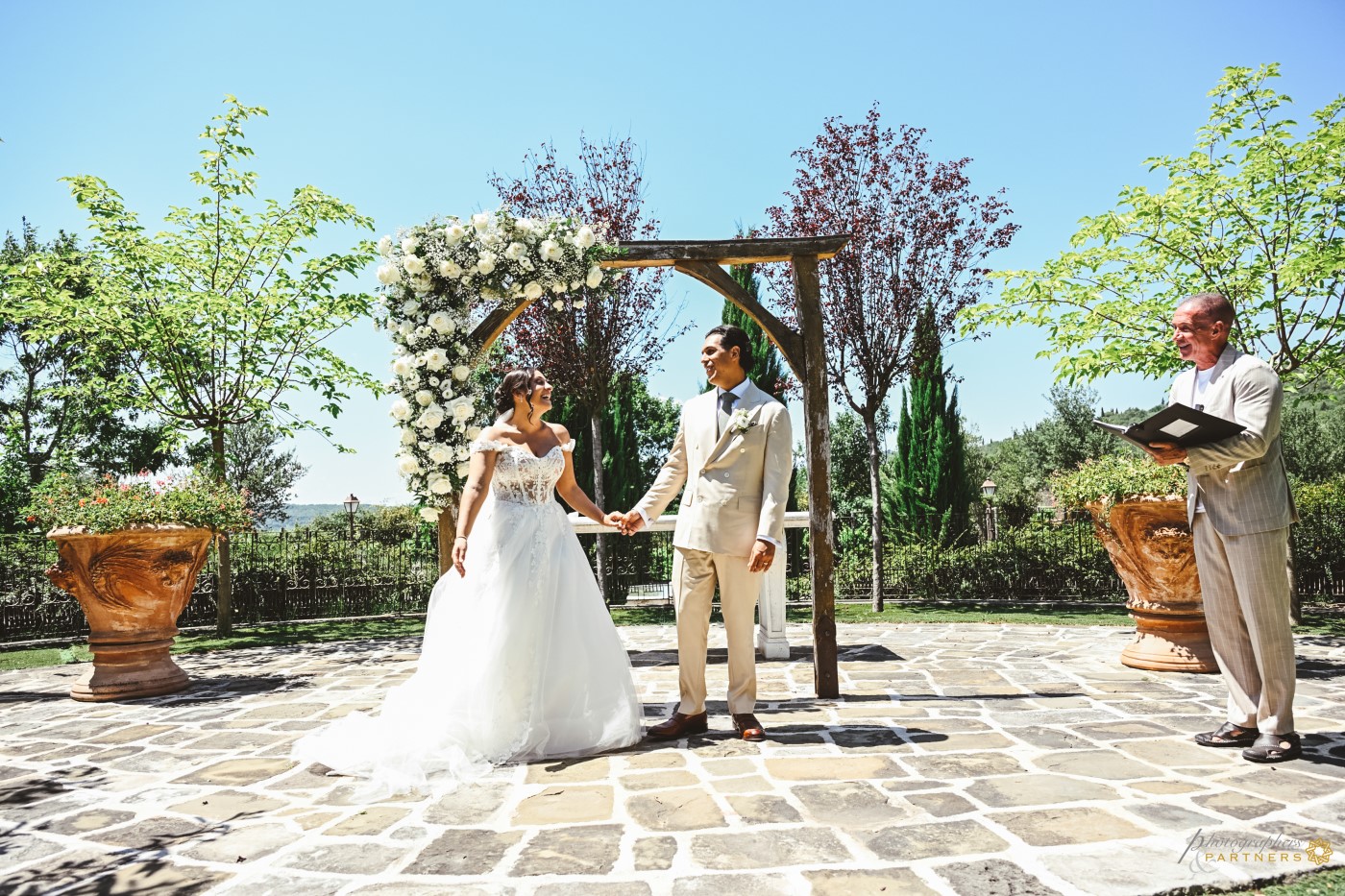 elope-in-tuscany-019.jpg