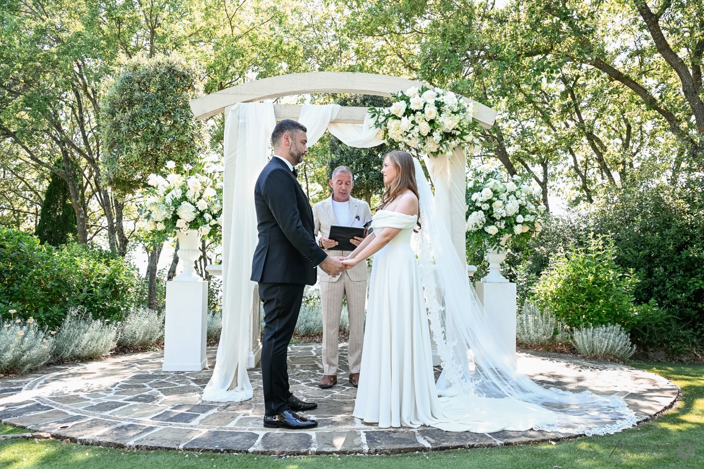 romantic-italian-weddings-villa-san-crispolto-023.jpg