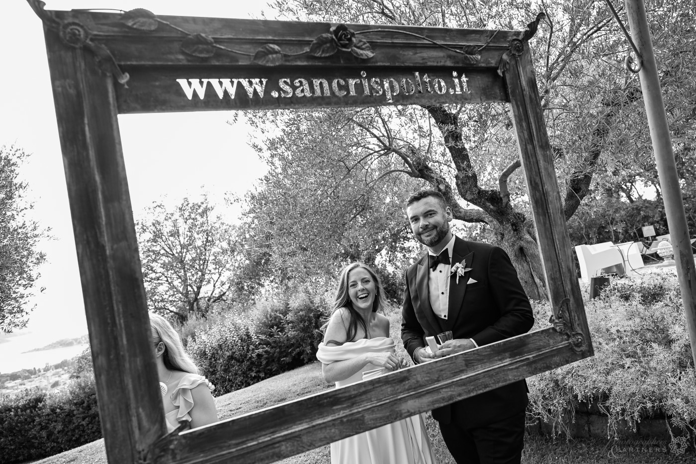 romantic-italian-weddings-villa-san-crispolto-029.jpg