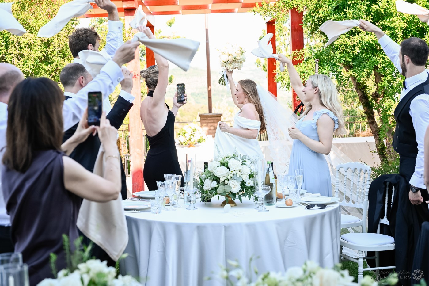 romantic-italian-weddings-villa-san-crispolto-033.jpg