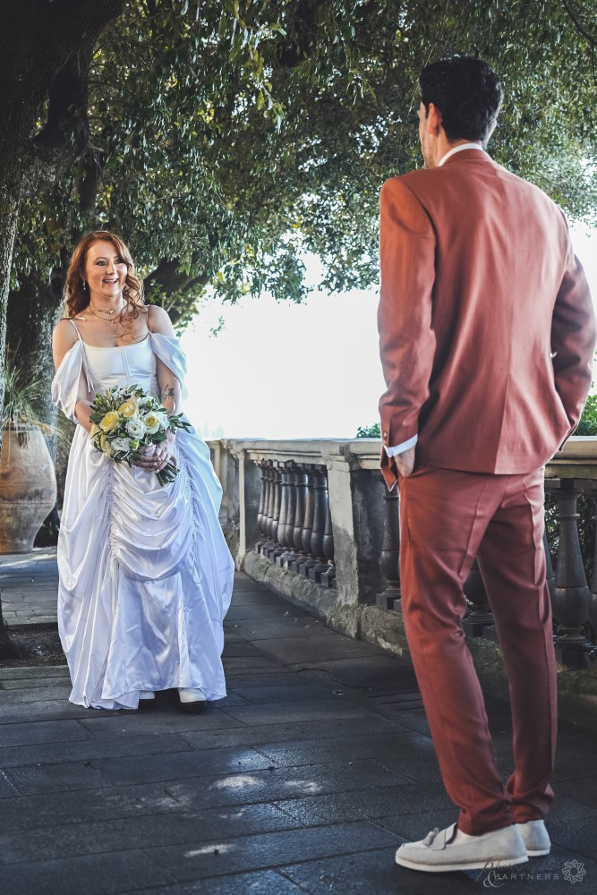 tuscany-elopement-photographer-cortona-couple-009.jpg