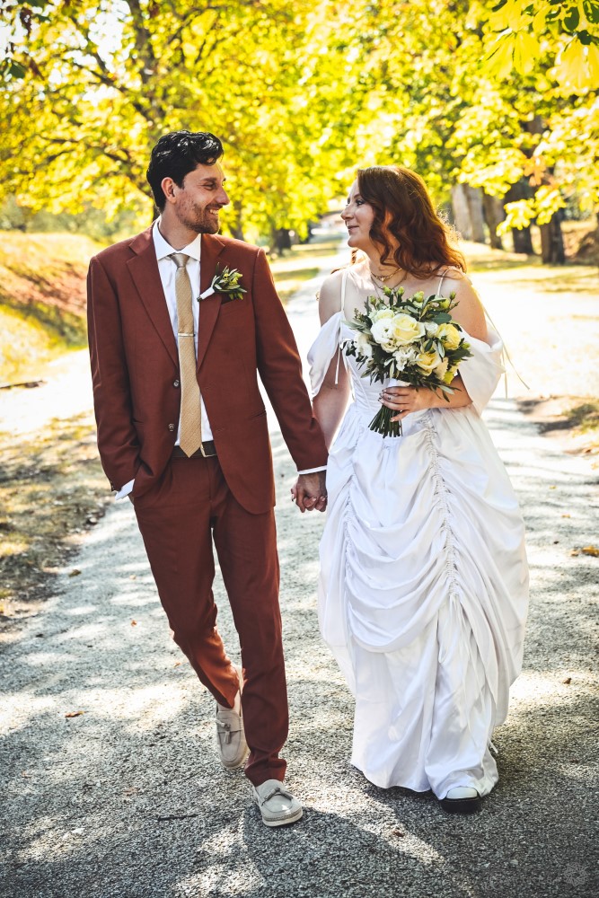 tuscany-elopement-photographer-cortona-couple-016.jpg