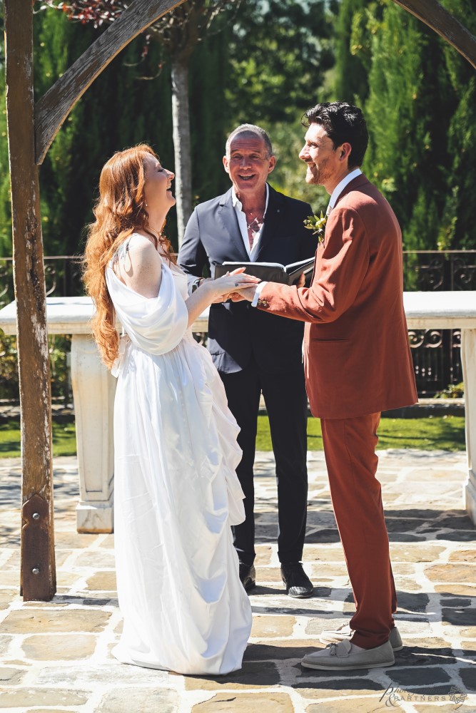 tuscany-elopement-photographer-cortona-couple-020.jpg