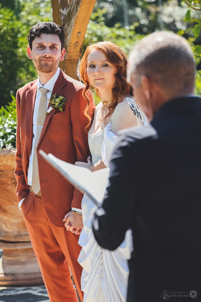 tuscany-elopement-photographer-cortona-couple-021.jpg